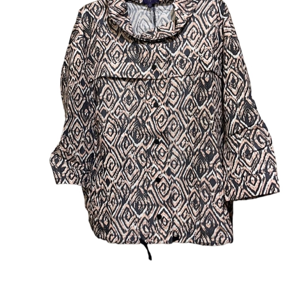 Woman’s NYDJ lightweight Jacket